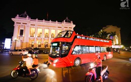 Cận cảnh xe buýt 2 tầng bất ngờ xuất hiện trên đường phố Hà Nội trước giờ G