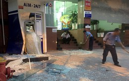 Ôtô BMW lao vào trụ ATM ngân hàng BIDV ở Sài Gòn