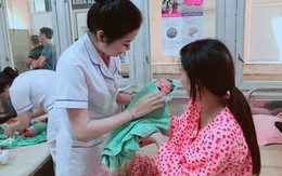Người chồng ồn ào nhất phòng đẻ khiến bác sỹ bật cười