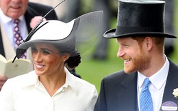 Meghan không đeo bảng tên khi xem giải đua ngựa hoàng gia