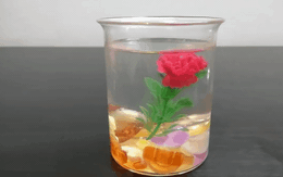 Tạo ra những ngọn nến lung linh ngay tại nhà siêu đơn giản, chỉ cần làm theo những bước này