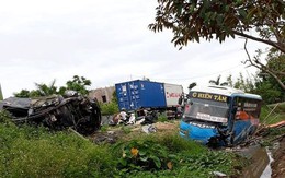 Tai nạn giao thông nghiêm trọng: 2 người tử vong, nhiều hành khách bị thương