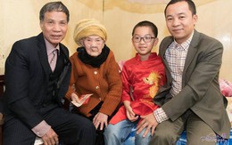 Cụ bà 107 tuổi mê xài Ipad hàng ngày