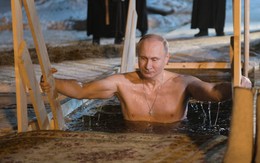 Tổng thống Putin thổ lộ về những bức ảnh 'bán nuy' gây bão