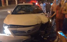 Xe CSGT nát đầu sau tai nạn, một người trọng thương