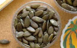Bất ngờ loại hạt màu xanh 6 triệu/kg, nhà giàu Hà Nội đang săn tìm