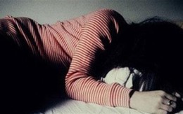 Về phòng trọ phát hiện người yêu bị hiếp dâm, nam thanh niên nhốt 'yêu râu xanh' vào nhà vệ sinh rồi báo công an