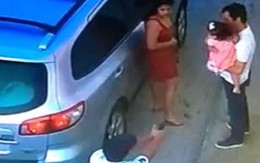 Người đàn ông bình tĩnh đến kỳ lạ khi bị kẻ ám sát bắn chết tại chỗ