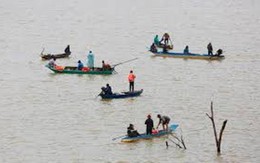 Nghệ An: Hai vợ chồng mất tích khi đánh cá trên sông Lam