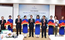 Khai trương trung tâm phẫu thuật robot tư nhân đầu tiên tại Việt Nam