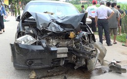 Thanh Hóa: Ô tô va chạm mạnh với xe máy khiến 2 vợ chồng tử vong