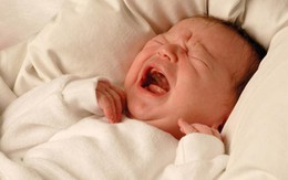 Nghe tiếng khóc thất thanh của trẻ sơ sinh gần 30 phút, tiết lộ tội ác tày trời của đôi vợ chồng trẻ