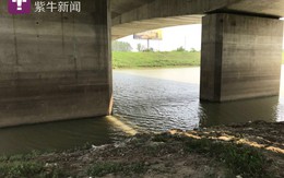 Phát hiện thi thể bé gái dưới sông, cảnh sát vớt lên và tìm thấy bằng chứng trong balo tố cáo âm mưu tàn độc