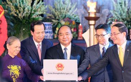 Thủ tướng Nguyễn Xuân Phúc ấn nút khai trương cổng thông tin điện tử về liệt sĩ, mộ liệt sĩ và nghĩa trang liệt sĩ