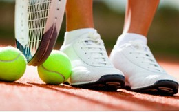 Nhà cạn tiền từ khi chồng theo hội bạn giàu chơi tennis