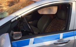 Nghi án hành khách 'quỵt tiền' đập nát kính ô tô taxi, cướp tài sản