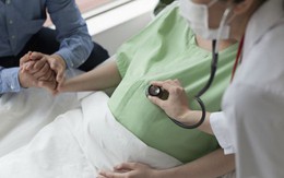 Kiện vì… một năm yêu nhau, lỡ có bầu rồi chia tay