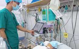 Bé sơ sinh bỗng tím tái, ngưng thở không rõ nguyên nhân