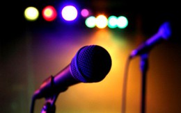 Người đàn ông bị điện giật tử vong khi hát karaoke
