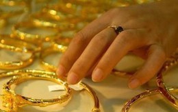 Bao che cho "chồng hờ", cô gái trẻ chạy trốn suốt 15 năm