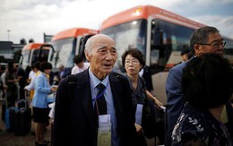 Người Hàn Quốc tới Triều Tiên đoàn tụ gia đình sau 65 năm ly tán