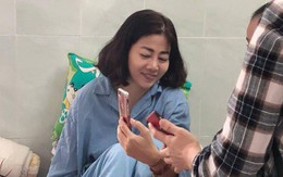 Bức xúc vì chuyện của Mai Phương: Bắt cầm phong bì để chụp hình 'làm chứng'