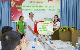 Những món qùa nhỏ làm ấm lòng bệnh nhân ung thư