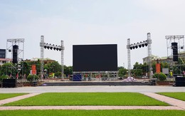Lắp màn hình LED cỡ lớn ở quảng trường Hồ Chí Minh để cổ vũ Olympic VN