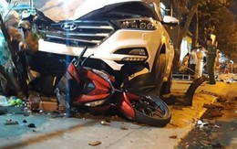 Ô tô lao vỉa hè gây tai nạn kinh hoàng, 6 người thương vong