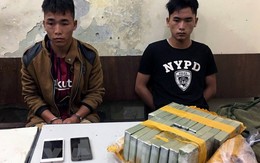Bắt quả tang hai anh em vận chuyển trái phép 18 bánh heroin