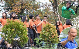 Olympic Việt Nam đến trường học tập luyện trước trận tranh HC đồng