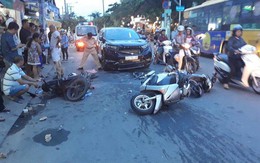 Ô tô tông liên hoàn 3 xe máy rồi bỏ chạy khiến 3 người nhập viện cấp cứu, trong đó có trẻ em