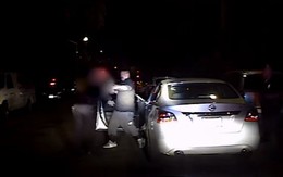 Nữ cảnh sát bị thành viên băng đảng ma túy rút súng bắn gục