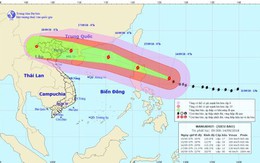 Tin mới nhất về siêu bão Mangkhut: Tâm bão có thể đi xuyên qua sát Hà Nội