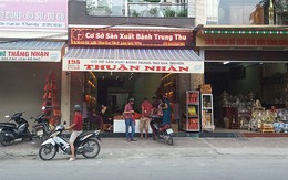 Bố bị chém gục khi đi mua bánh trung thu cùng con trai