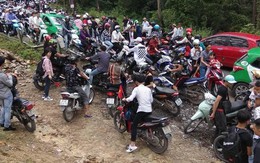 Đường lên Tam Đảo và Mộc Châu kẹt cứng, nhiều phượt thủ muốn quay về cũng bó tay
