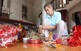 Nghệ nhân 45 năm giữ hồn Trung thu bằng đồ chơi truyền thống