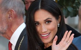 Meghan một mình đi sự kiện hoàng gia, lộ những điểm khác lạ làm dấy lên nghi ngờ cô đang mang thai