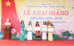 Trao học bổng Dạ Hương chung sức cùng nữ thầy thuốc tương lai