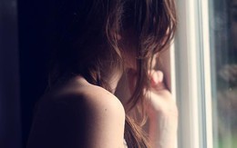 Đàn bà còn yêu, không ai cản nổi, đàn bà cạn tình, chẳng ai ngờ hết