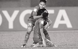 Tiền vệ U23 Việt Nam gạt nỗi đau mất người thân thi đấu hết mình cùng đồng đội giành chiến thắng