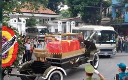 Hình ảnh đáng nhớ về đoàn xe tang đưa linh cữu Chủ tịch nước về quê nhà