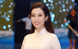 Hoa hậu Đỗ Mỹ Linh thướt tha trong tà áo dài trắng