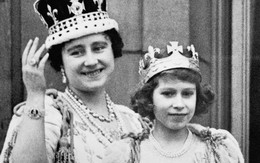 Nữ hoàng Anh lần đầu hé lộ "bí mật kinh hoàng" về cỗ xe ngựa vàng sau 65 năm đăng quang