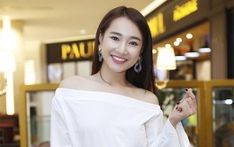 Nếu tinh ý sẽ thấy Nhã Phương lúc nào cũng chỉ "chăm chăm" diện đồ màu trắng tinh khôi