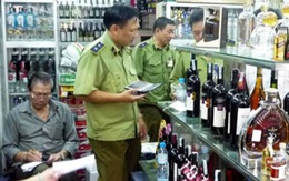 “Thủ phủ” hàng xách tay tại Hà Nội làm nóng hội nghị tổng kết chống buôn lậu