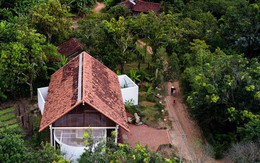Ngôi nhà mái ngói trên thiết kế chẳng giống ai, nhưng khám phá rồi ai cũng phải ước ao ở Đắk Lắk