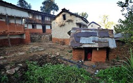 Đau xót người phụ nữ và hai con tử vong vì hủ tục khi đến kỳ kinh nguyệt