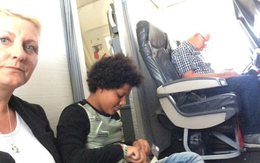 Mua vé nhưng không có ghế, khách ngồi bệt suốt chuyến bay