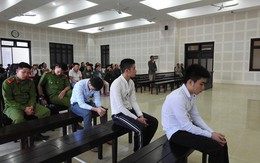 Thấy bạn gái bị chọc ghẹo, nam thanh niên dùng dao đâm người tử vong